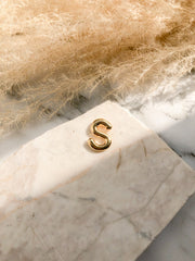 CADENA LETRA GLOBO DORADA