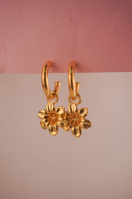 CANDONGAS TULIPAN FLORECIDO